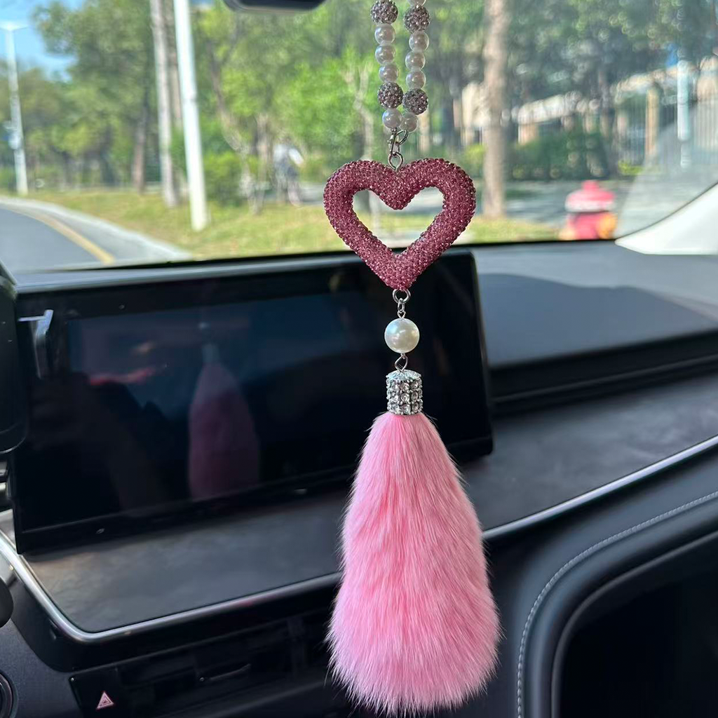 Cute Custom Car Mirror Charm – White Pearl & Pink Heart Rhinestone Rearview Mirror Hanging Ornament with Soft Pink Faux Fur | Aesthetic Car Accessories