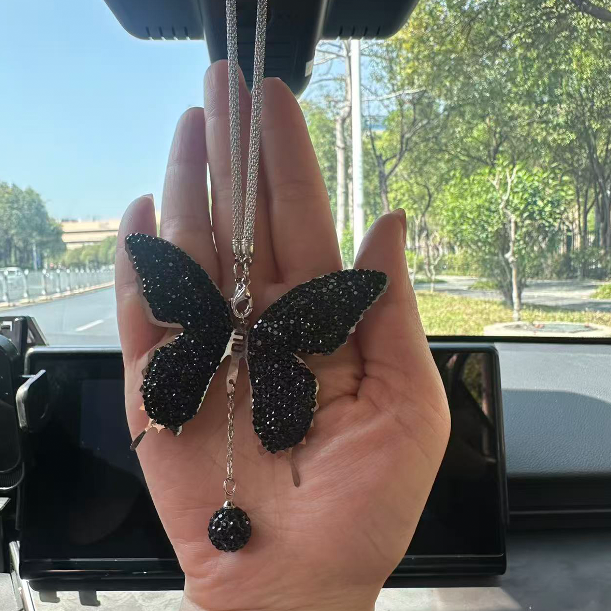 Custom Rhinestone Butterfly Car Mirror Charm – Sparkling Crystal Rearview Mirror Hanging Ornament, Cute Butterfly Car Accessory Gift for Women MOODSWEAVE