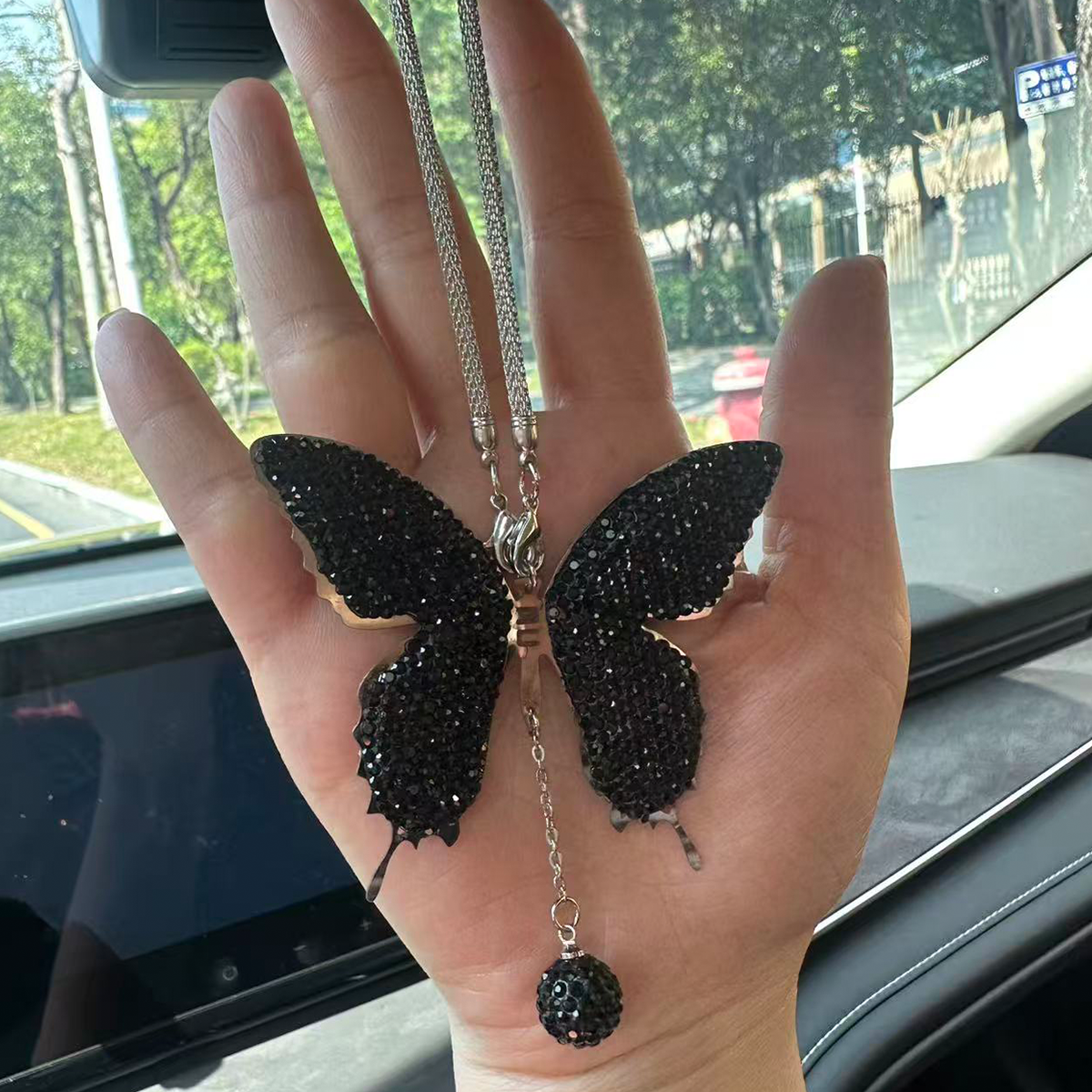 Custom Rhinestone Butterfly Car Mirror Charm – Sparkling Crystal Rearview Mirror Hanging Ornament, Cute Butterfly Car Accessory Gift for Women MOODSWEAVE