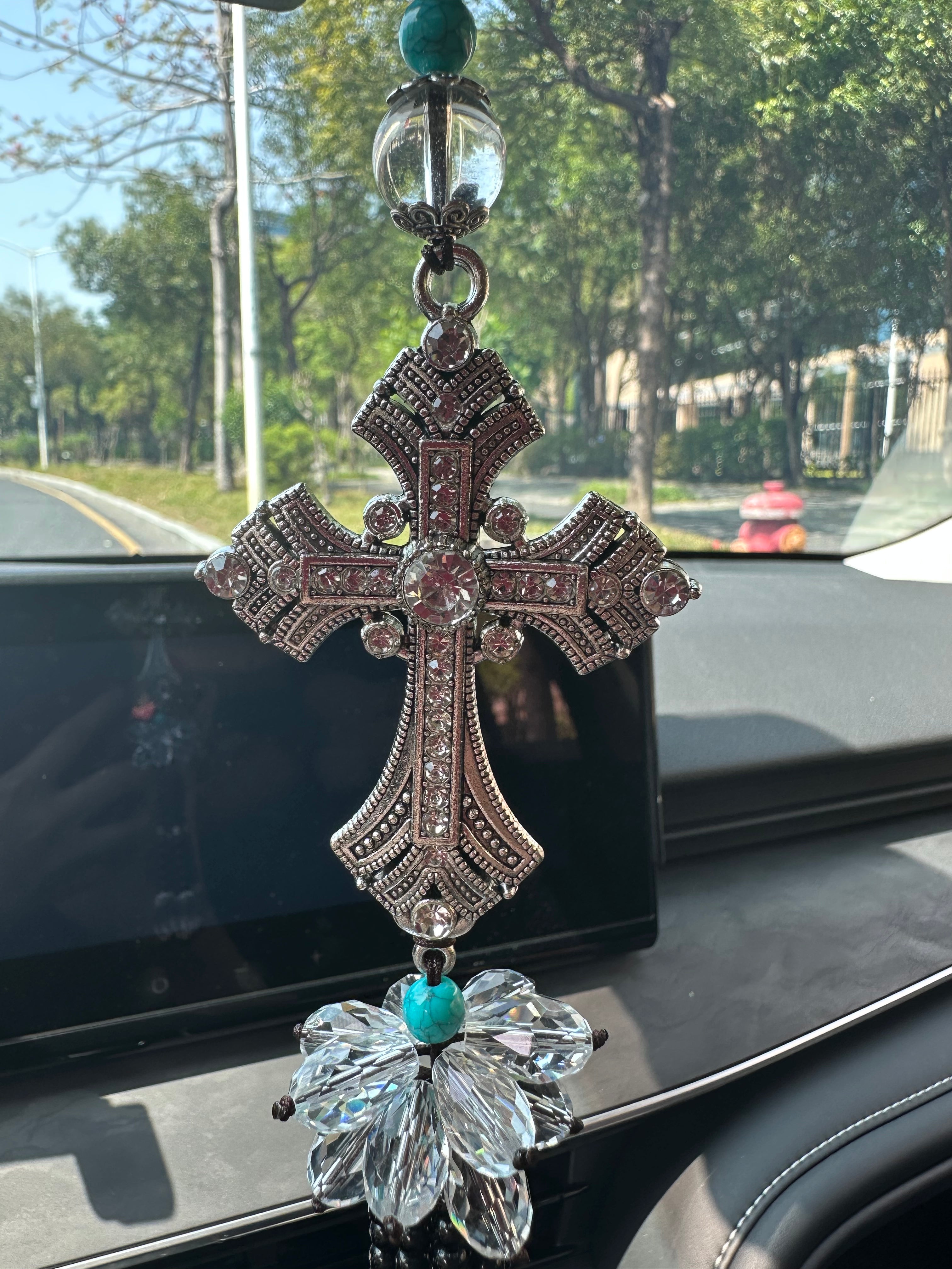 Custom Rhinestone Cross Rearview Mirror Charm – Christian Cross Car Hanging Ornament | Faith-Inspired Car Accessories