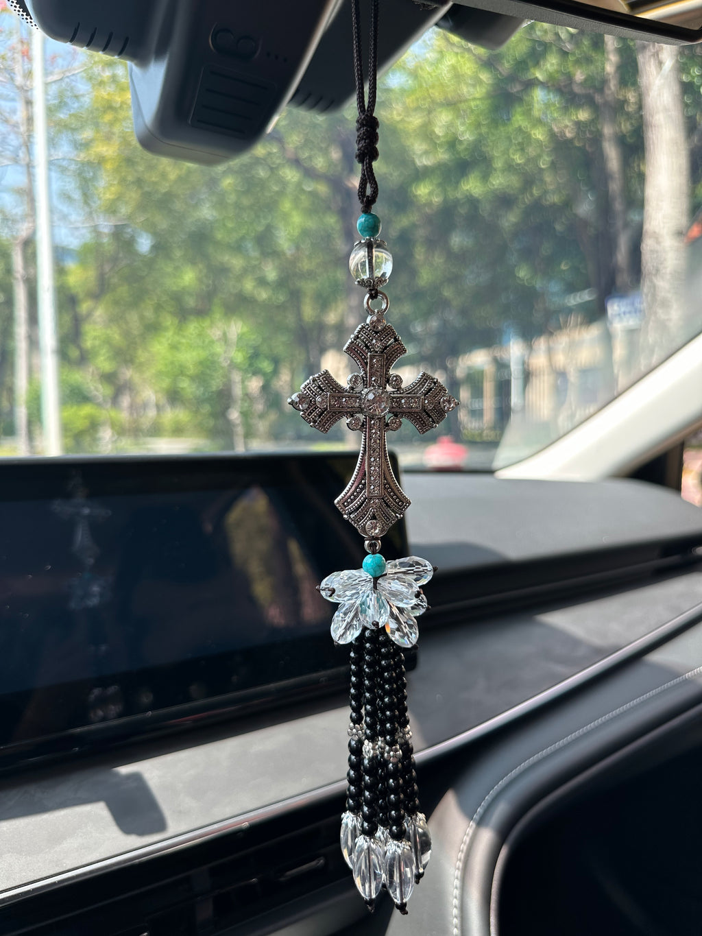 Custom Rhinestone Cross Rearview Mirror Charm – Christian Cross Car Hanging Ornament | Faith-Inspired Car Accessories