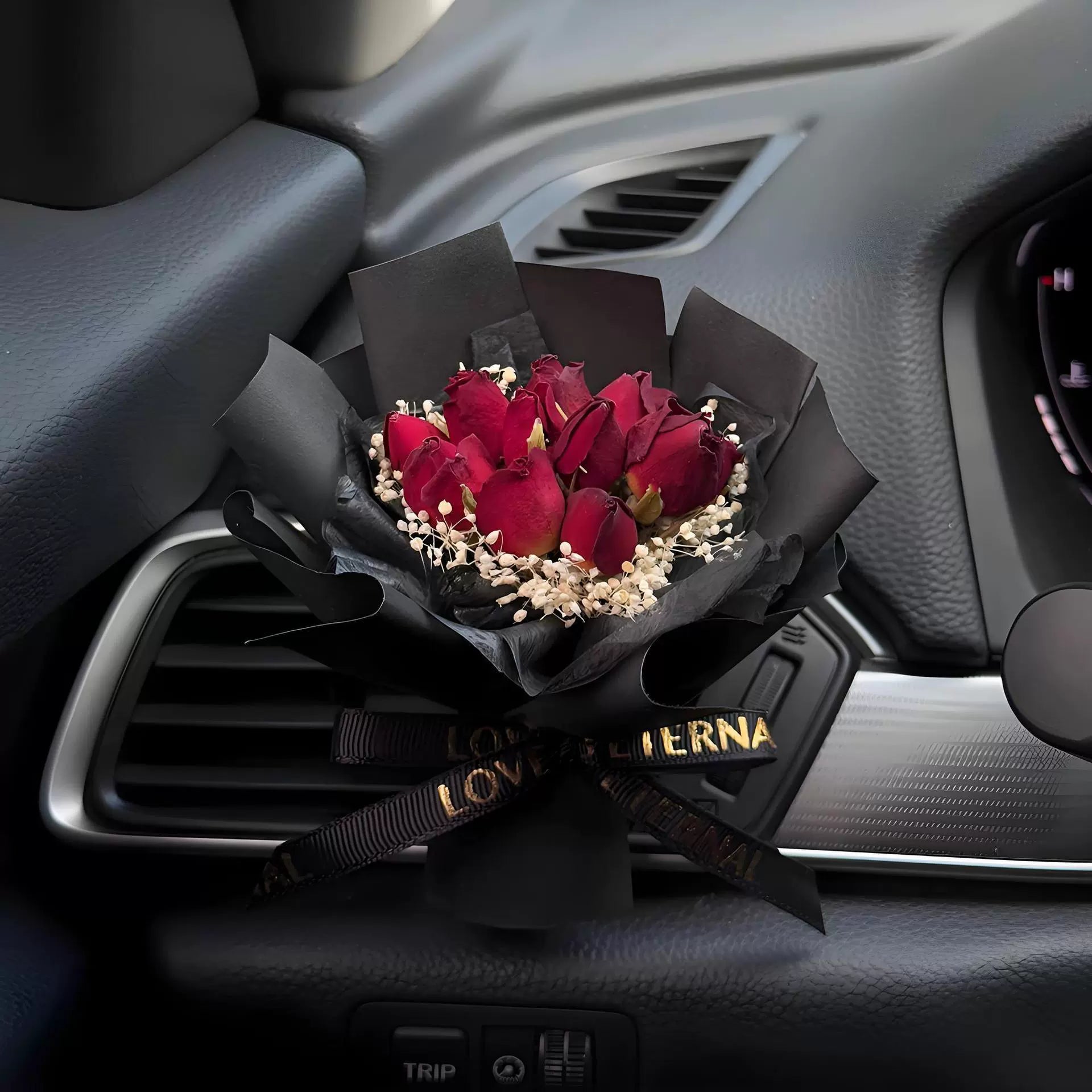 Handmade Preserved Rose Car Vent Clip – Real Dried Flower Bouquet Air Vent Decor, Luxury Auto Interior Accessory, Long-Lasting Floral Car Ornament MOODSWEAVE